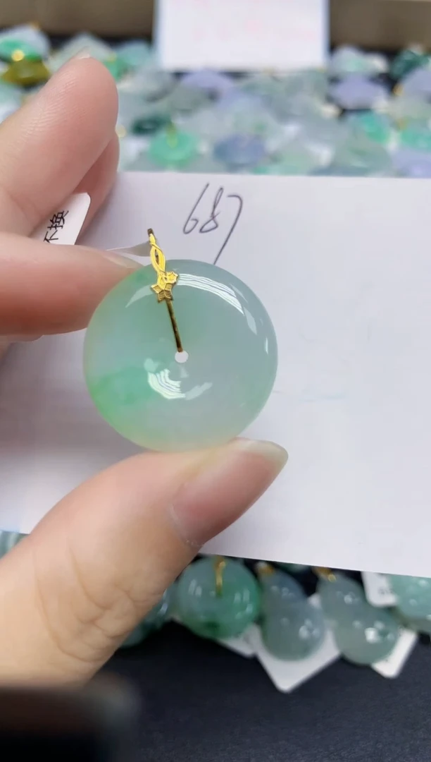 颈饰18K金镶嵌翡翠天然缅甸翡翠A货翡翠百元以上9元证书费自理