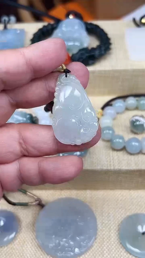 颈饰未镶嵌翡翠天然缅A翡翠   吊坠  如意