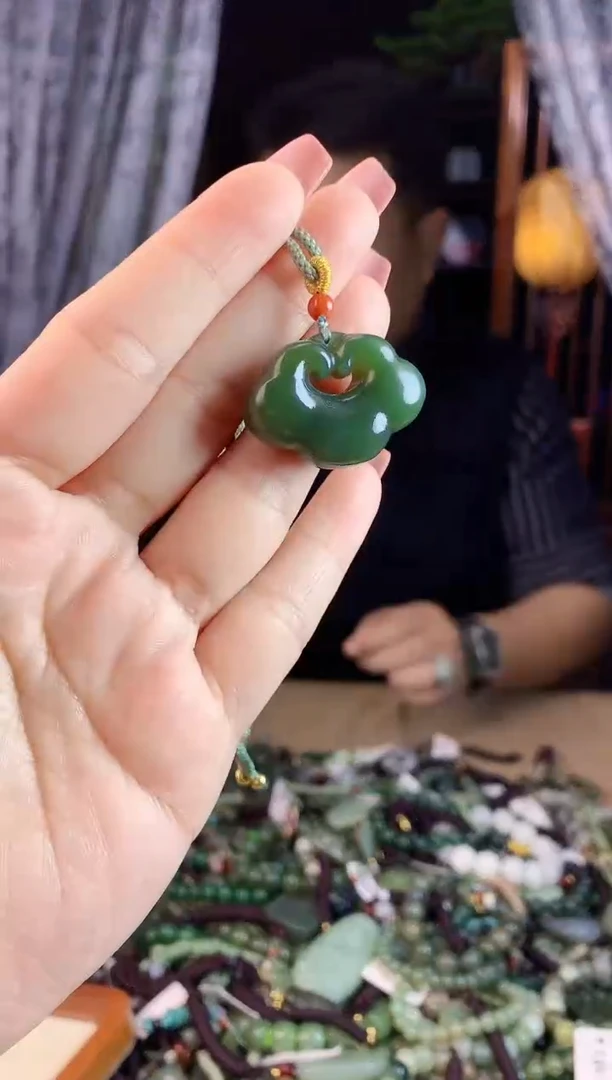 【闪购商品】和田玉挂件未镶嵌多样性发货拍一发一