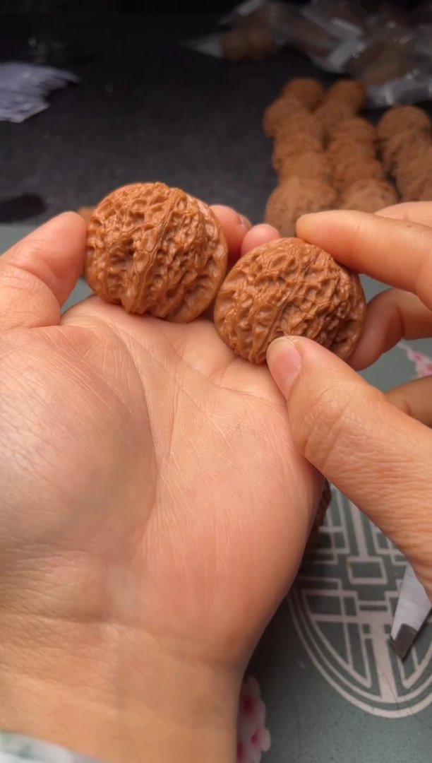 把件文玩核桃w78  血麒麟  40尺