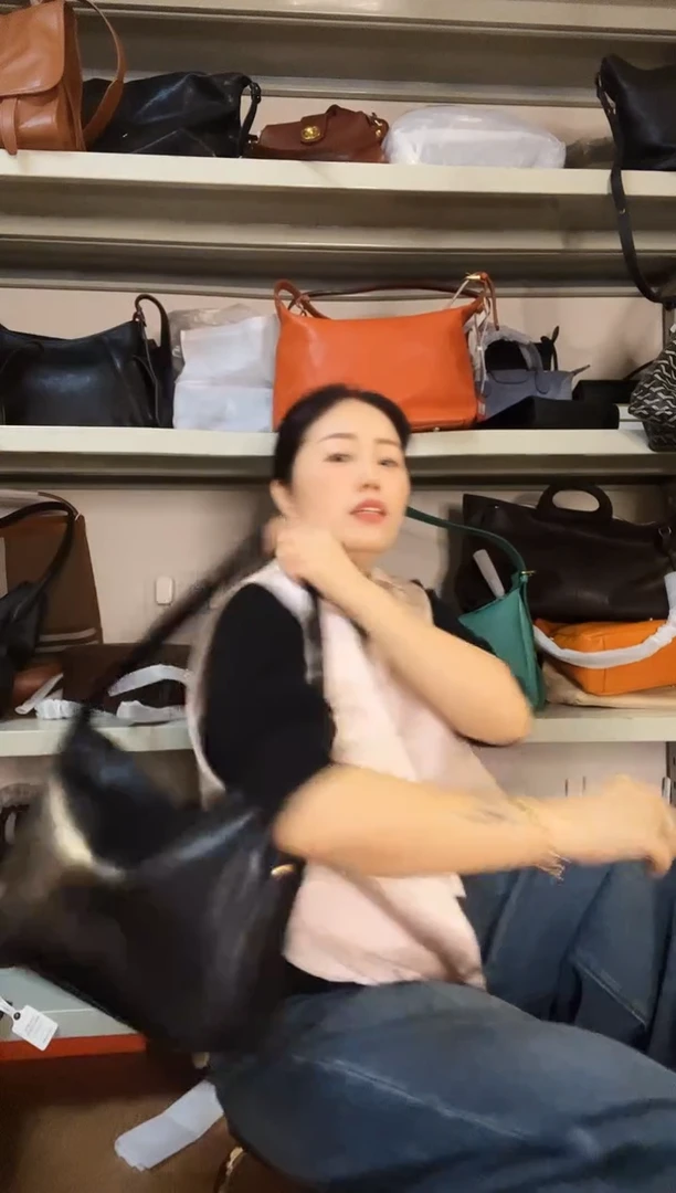 牛皮（革）高端订制时尚百搭女士手提斜跨包