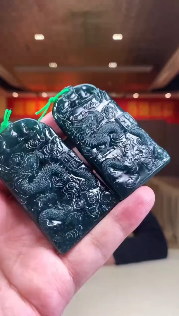 【闪购商品】定制翡翠未镶嵌多样性发货（只发一件) *d40
