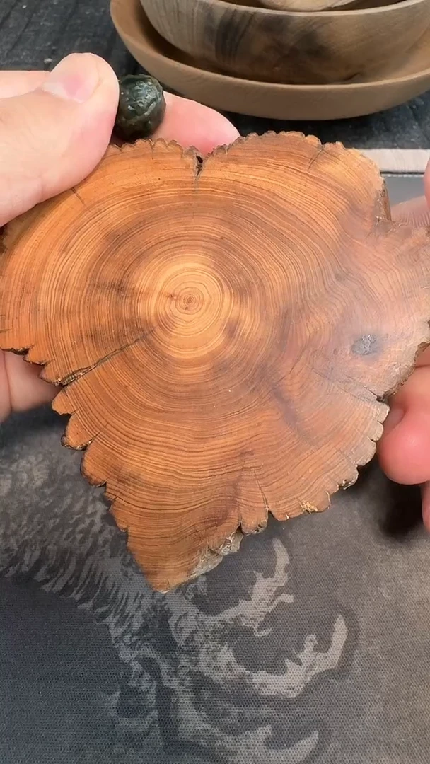 【闪购商品】柏木（崖柏）木雕285号陈化黑油单颗1颗