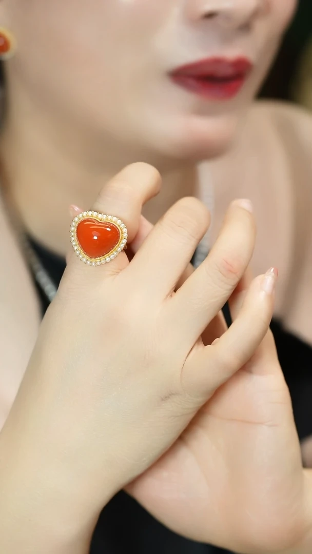 【闪购商品】南红玛瑙戒指18K金镶嵌戒指