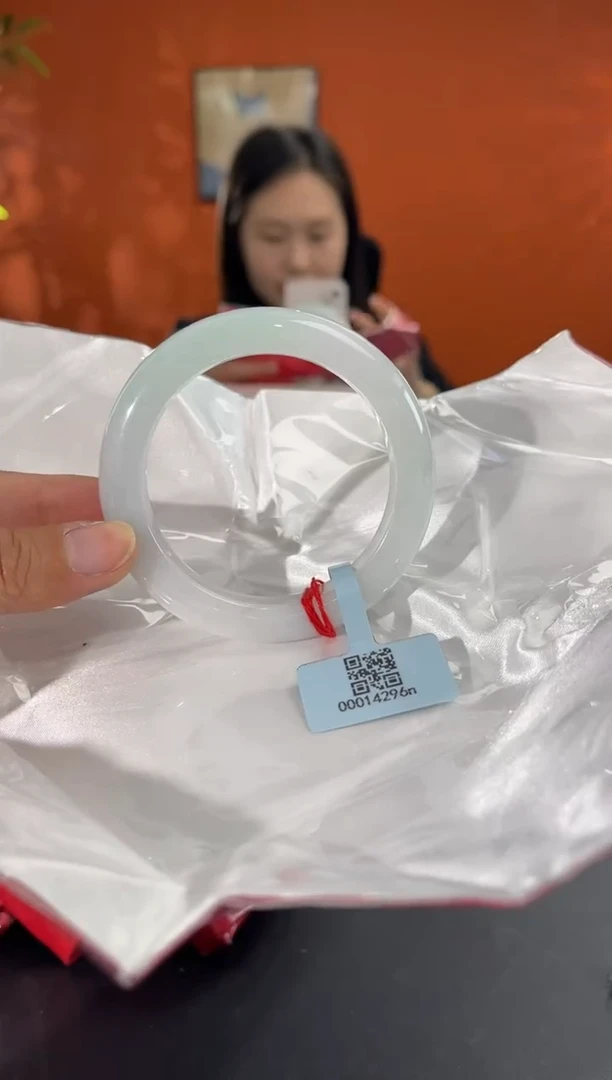 未镶嵌手镯翡翠7   54.7