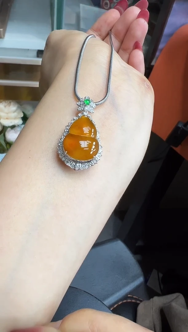 吊坠(不含链)18K金镶嵌翡翠勿拍