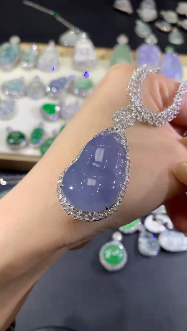 吊坠(不含链)18K金镶嵌翡翠权*109-葫芦（不含链和扣