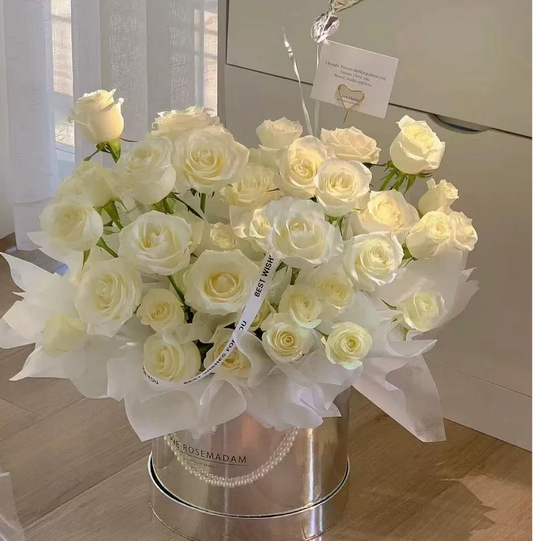 白玫瑰抱抱桶