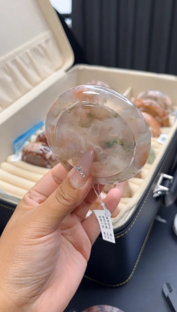 石英质玉手镯未镶嵌赠送镯心（圈口55
