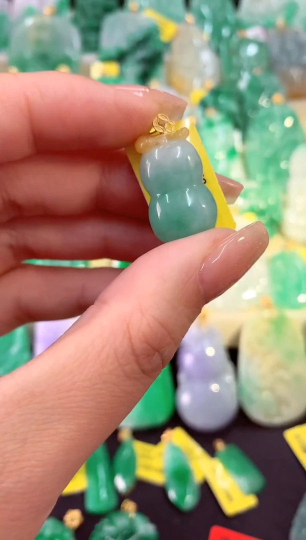 翡翠18K金镶嵌吊坠(不含链)挂件