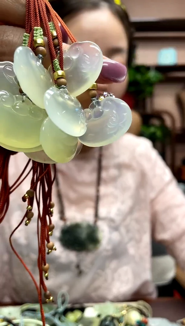 岫玉未镶嵌吊坠多样性发货其中发一