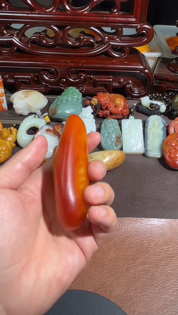 未镶嵌和田玉把件秋****.和田玉