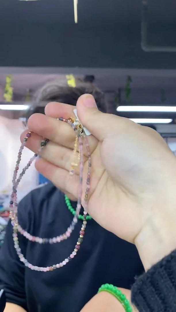 颈饰未镶嵌碧玺多样性发其一颜色微差