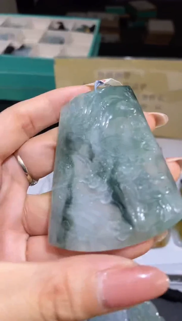 颈饰未镶嵌翡翠37626