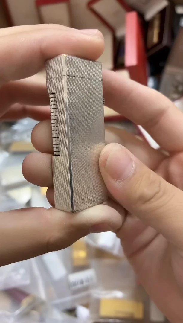 四代银麦穗打火机