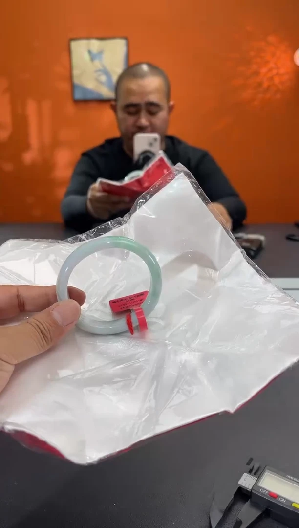 未镶嵌手镯翡翠5        圈口53-54