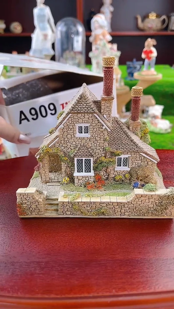 【闪购商品】紫砂茶宠中古小房子909