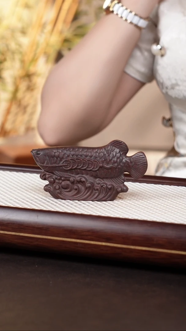 茶壶紫砂茶宠龙鱼