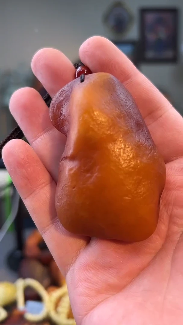琥珀颈饰未镶嵌吊坠