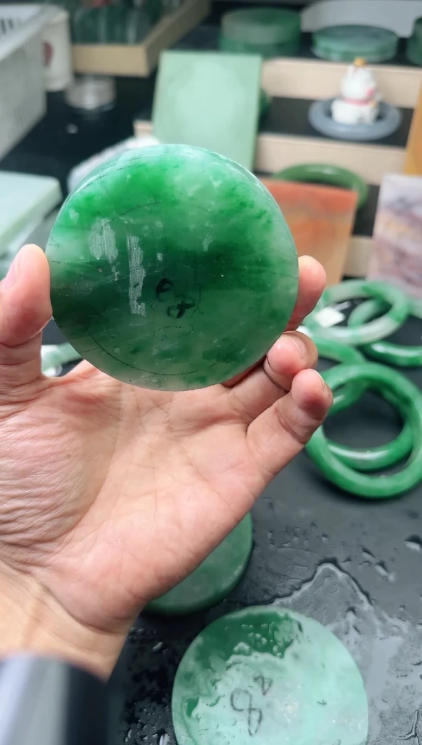 定制石英质玉（非洲翠）定制不退换