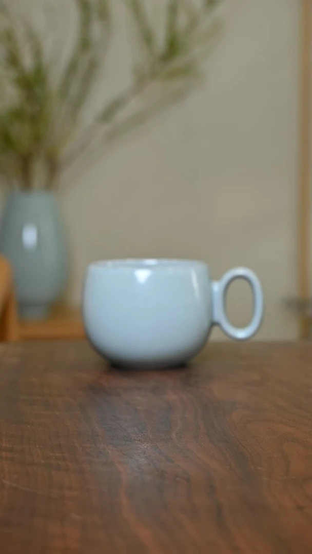 如意杯 天青 微瑕 无款