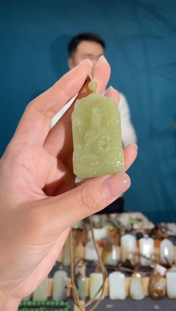 颈饰未镶嵌和田玉1