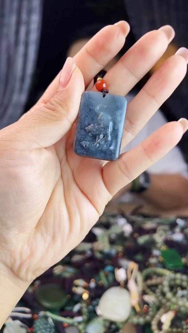 未镶嵌和田玉挂件1