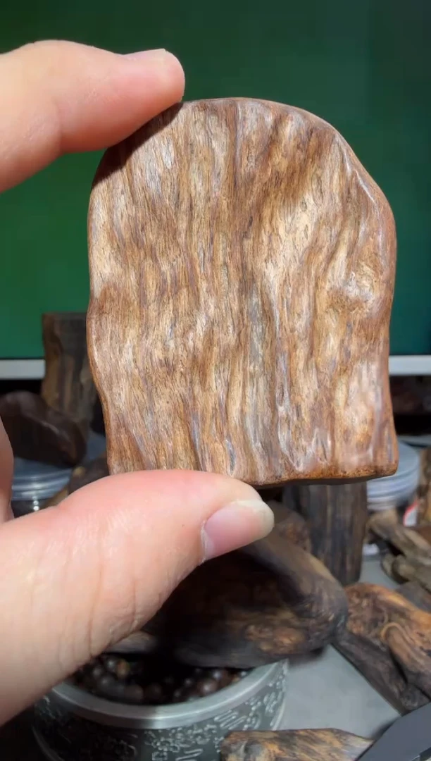 沉香手把件乘***浪富森多样性发一