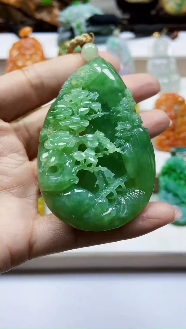 颈饰未镶嵌翡翠翡翠A货