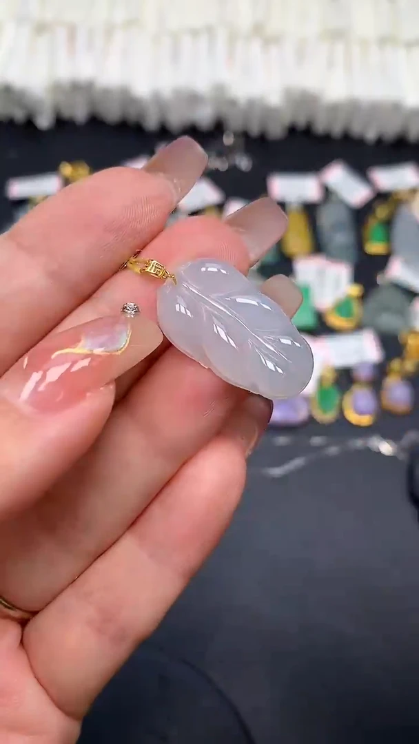 翡翠18K金镶嵌吊坠(不含链)MS188949