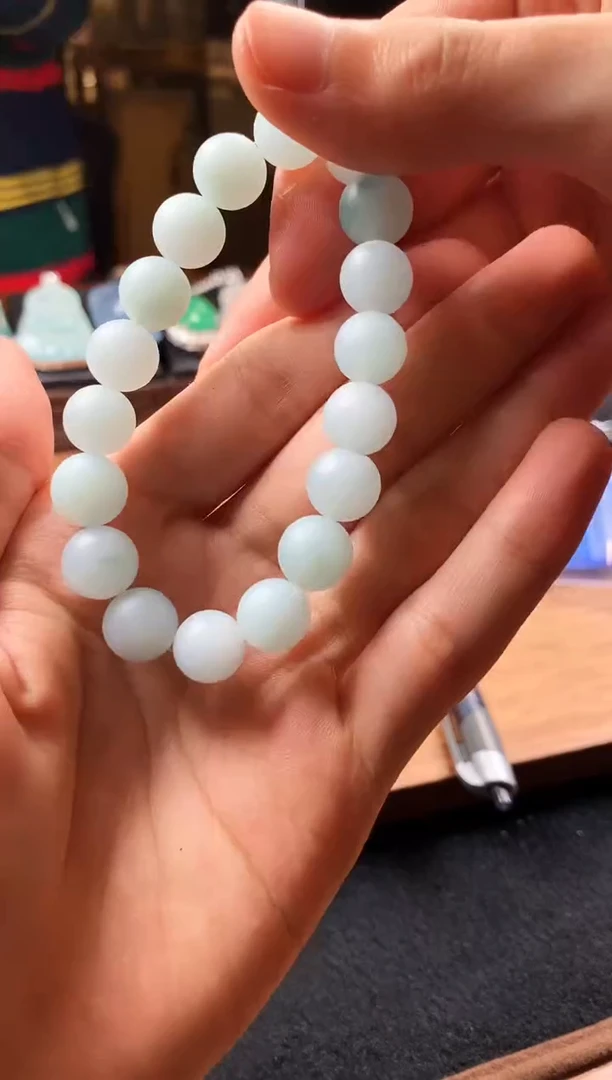 未镶嵌定制翡翠鲨**椒4092毛货不退不换