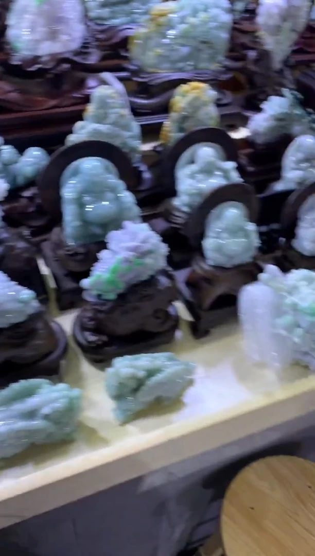 未镶嵌挂件翡翠猫*翡翠摆件