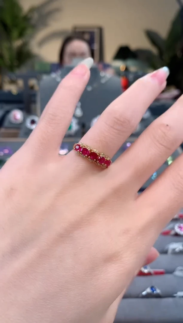 【闪购商品】红宝石戒指18K金镶嵌红宝石