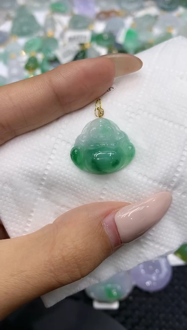 颈饰18K金镶嵌翡翠111111111111