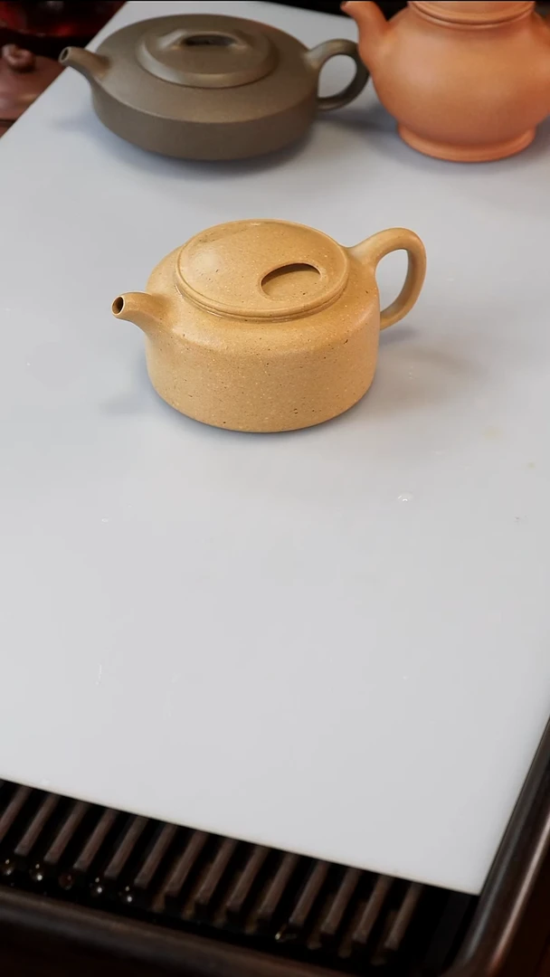 茶壶紫砂半手特殊款  牛盖