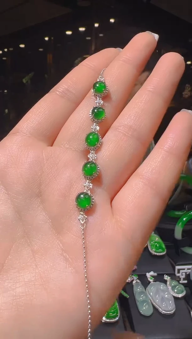【闪购商品】翡翠手链18K金镶嵌110
