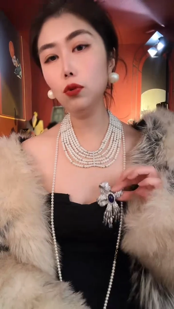 合金无合金无复古百搭多层项链胸针配长款珠珠项链配大豆耳针四件