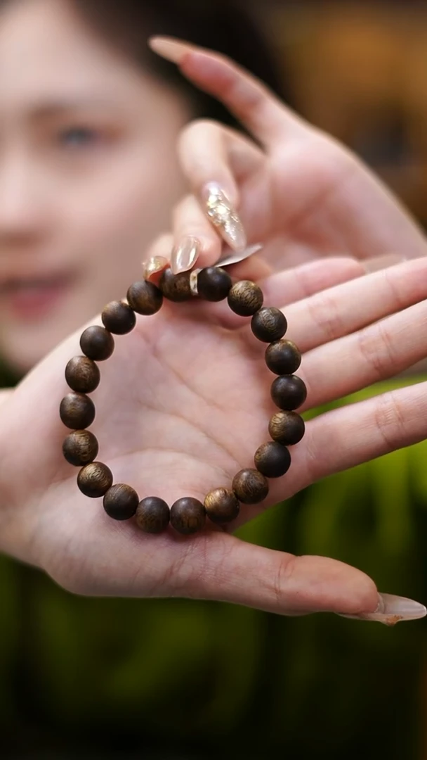 沉香手串10mm透顶绿圆珠单圈8g+多样性发一