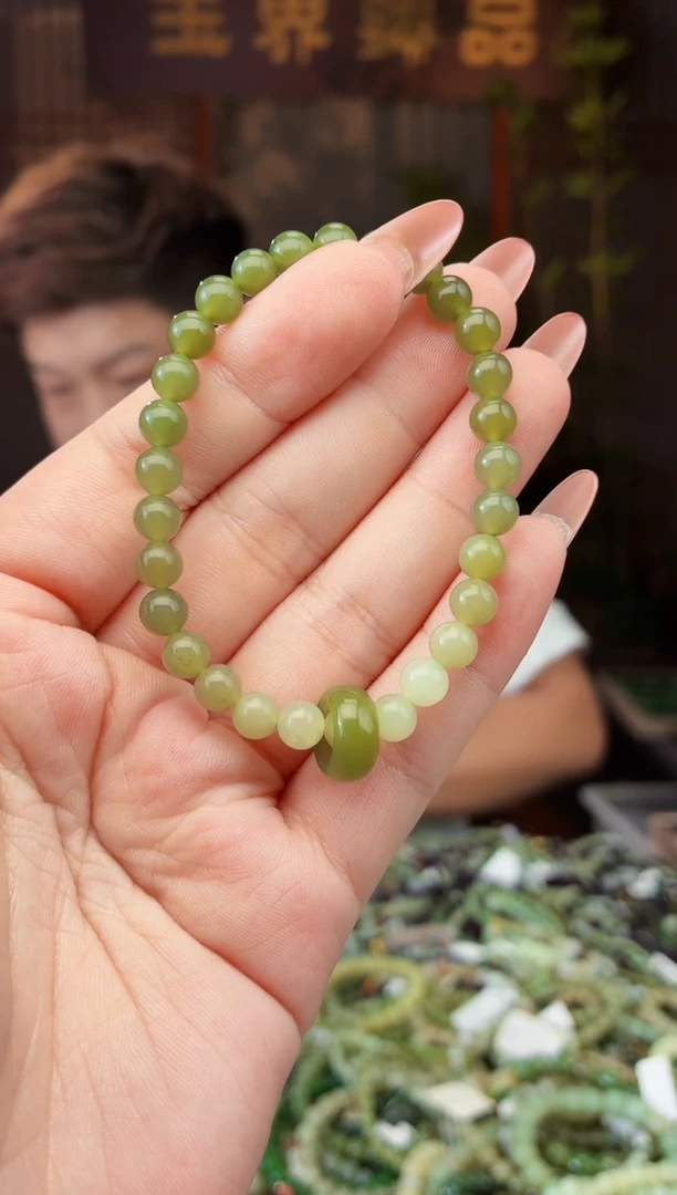 和田玉未镶嵌颈饰拍一发一