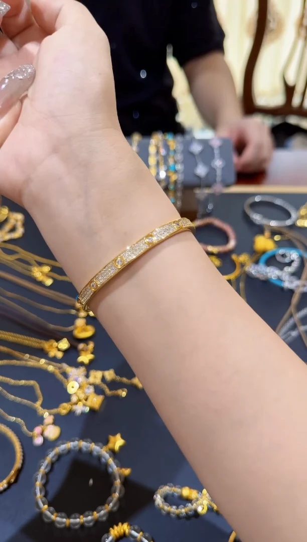 合成立方氧化锆铜合金111