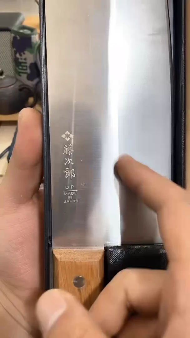 瓷片闪购商品  如图所示