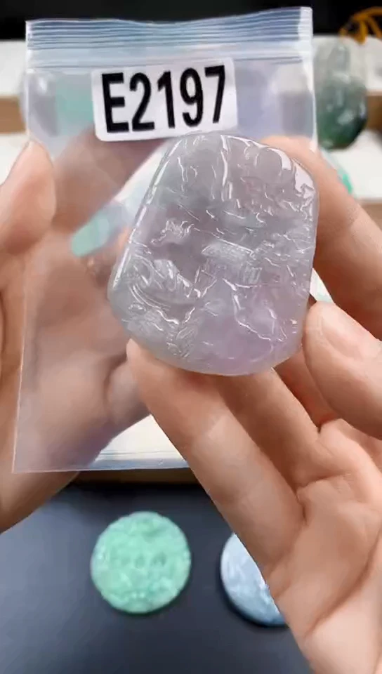 颈饰未镶嵌翡翠天然翡翠吊坠挂件