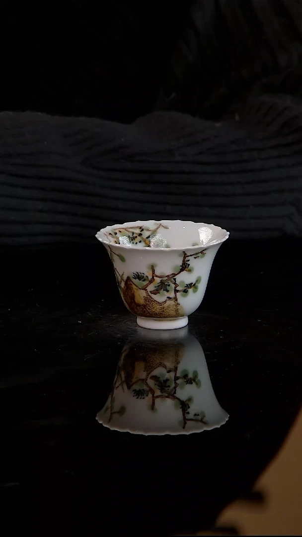 李华手绘釉中五彩绿梅花口杯