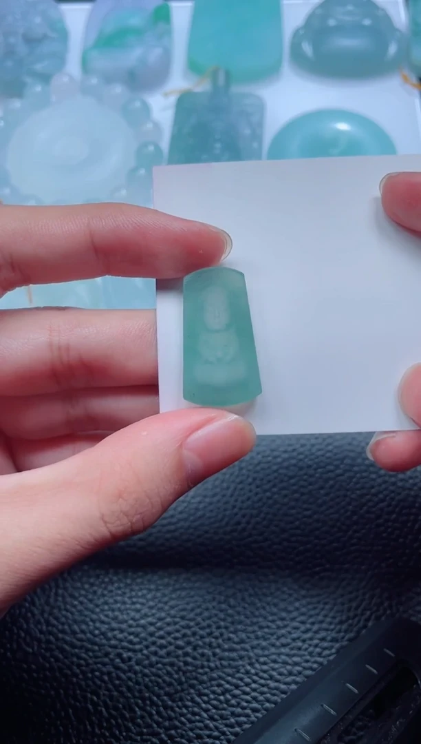 未镶嵌定制翡翠小*鱼老六珠宝严选