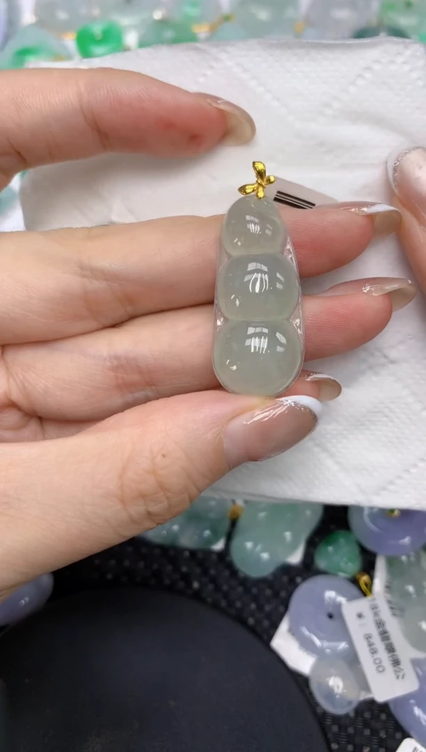 颈饰18K金镶嵌翡翠11111111