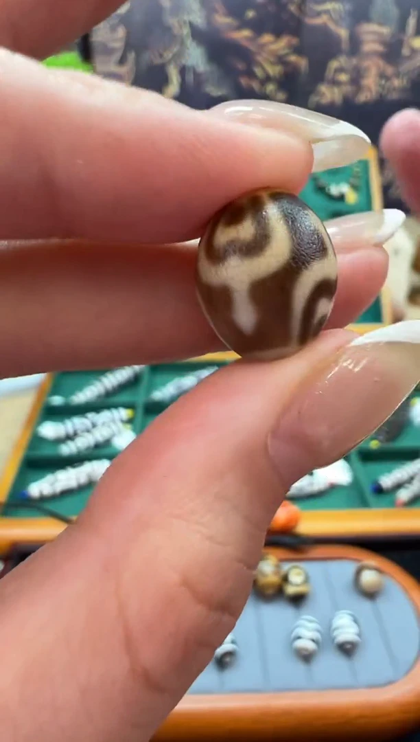 合金颈饰玛瑙/玉髓（覆膜）41.（微瑕）