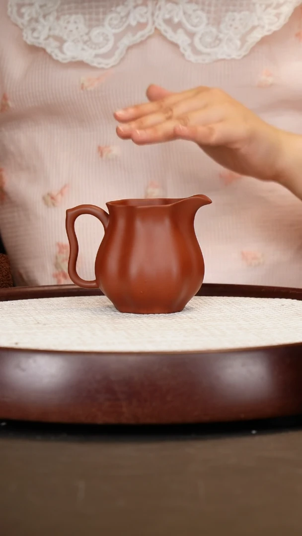 紫砂茶具朱泥筋纹公道杯