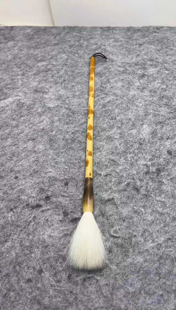 猪羊兼 毛笔 1支 出锋6.0cm 口径1.0cm 牛角斗冠 云妃竹杆