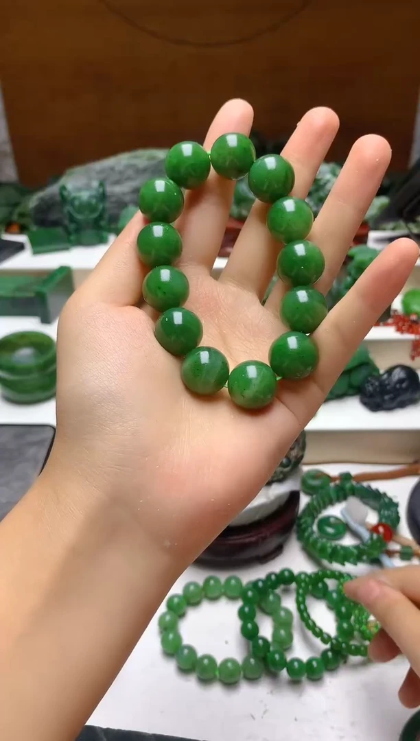 未镶嵌手串和田玉（碧玉）随机发货一个