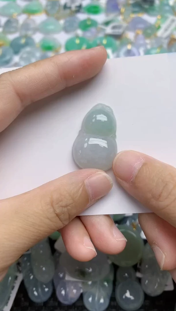 翡翠未镶嵌颈饰天然A货翡翠